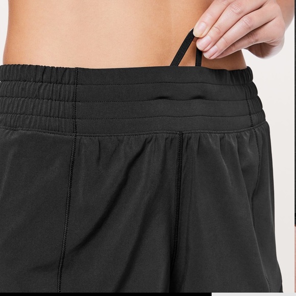 Lululemon Hotty Hot LR Lined Short 2.5" - Picture 2 of 7
